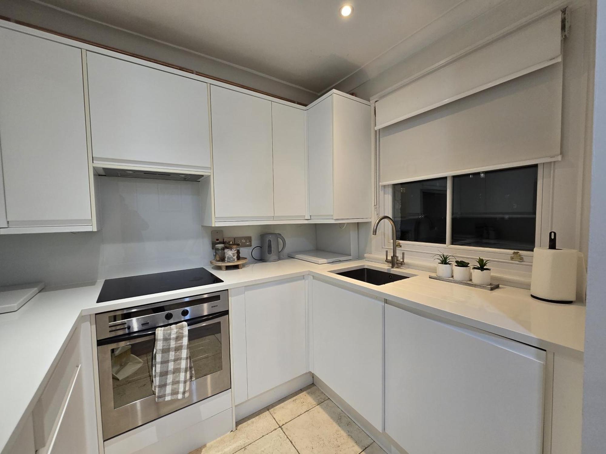 Appartamento Stylish 2-bed In West - Extended